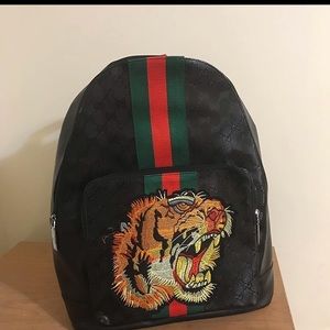 Meet your Posher, Maxim